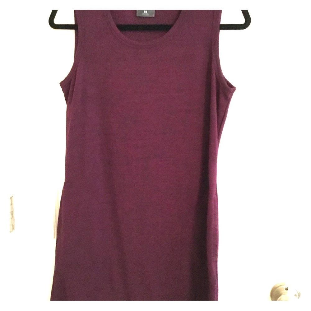 Sleeveless mauve sundress with side pockets